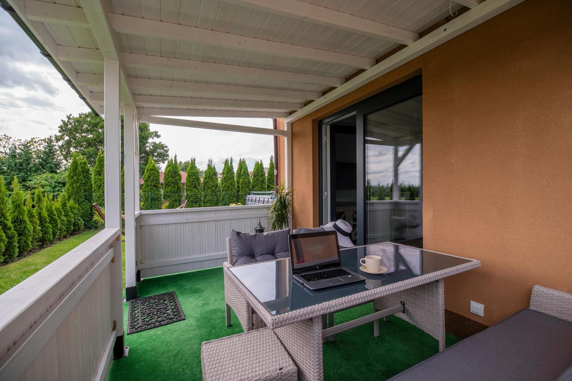 Mielnova Adults Only Apartment Миелно Екстериор снимка